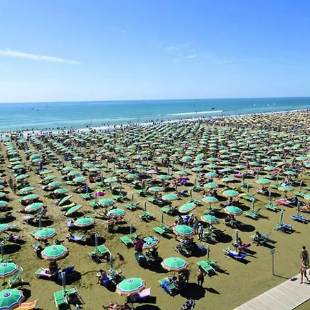 Relaxing Getaway By The Coast *